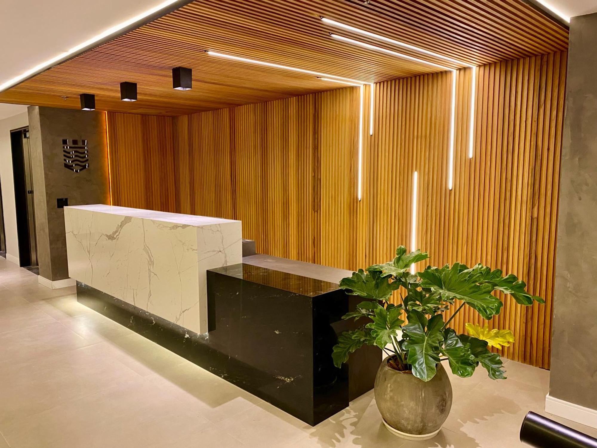 Kastel Petropolis Hotel Екстериор снимка
